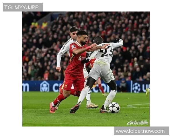 西甲大战曼联与利物浦战成平局神奇扑救成比赛焦点