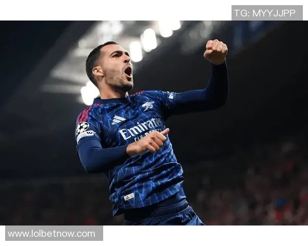 意甲激战：那不勒斯6比2狂胜阿森纳点球大战引发全场狂欢