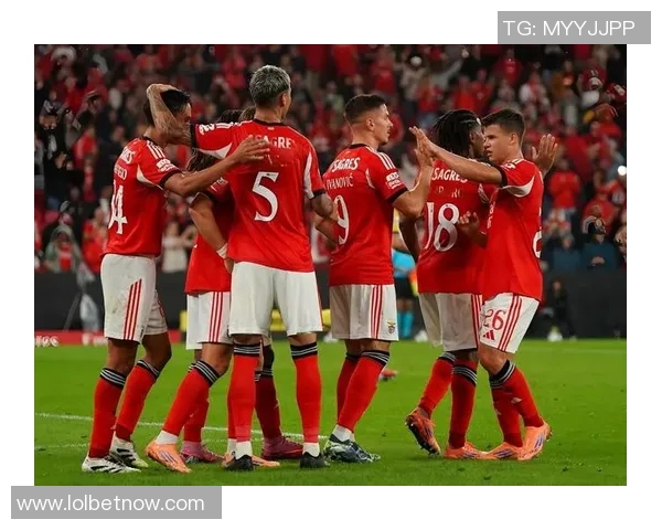 德甲惊现冷门利物浦逆转巴萨引爆全场激情时刻