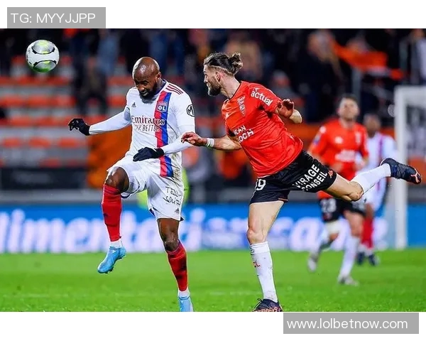 友谊赛精彩回顾：里昂大胜波尔图引发全场热烈反响与数据分析