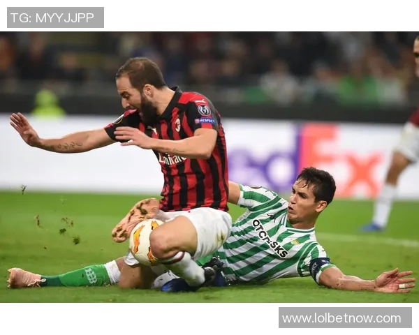 欧联杯精彩对决AC米兰6-2莱比锡补时进球点燃全场激情